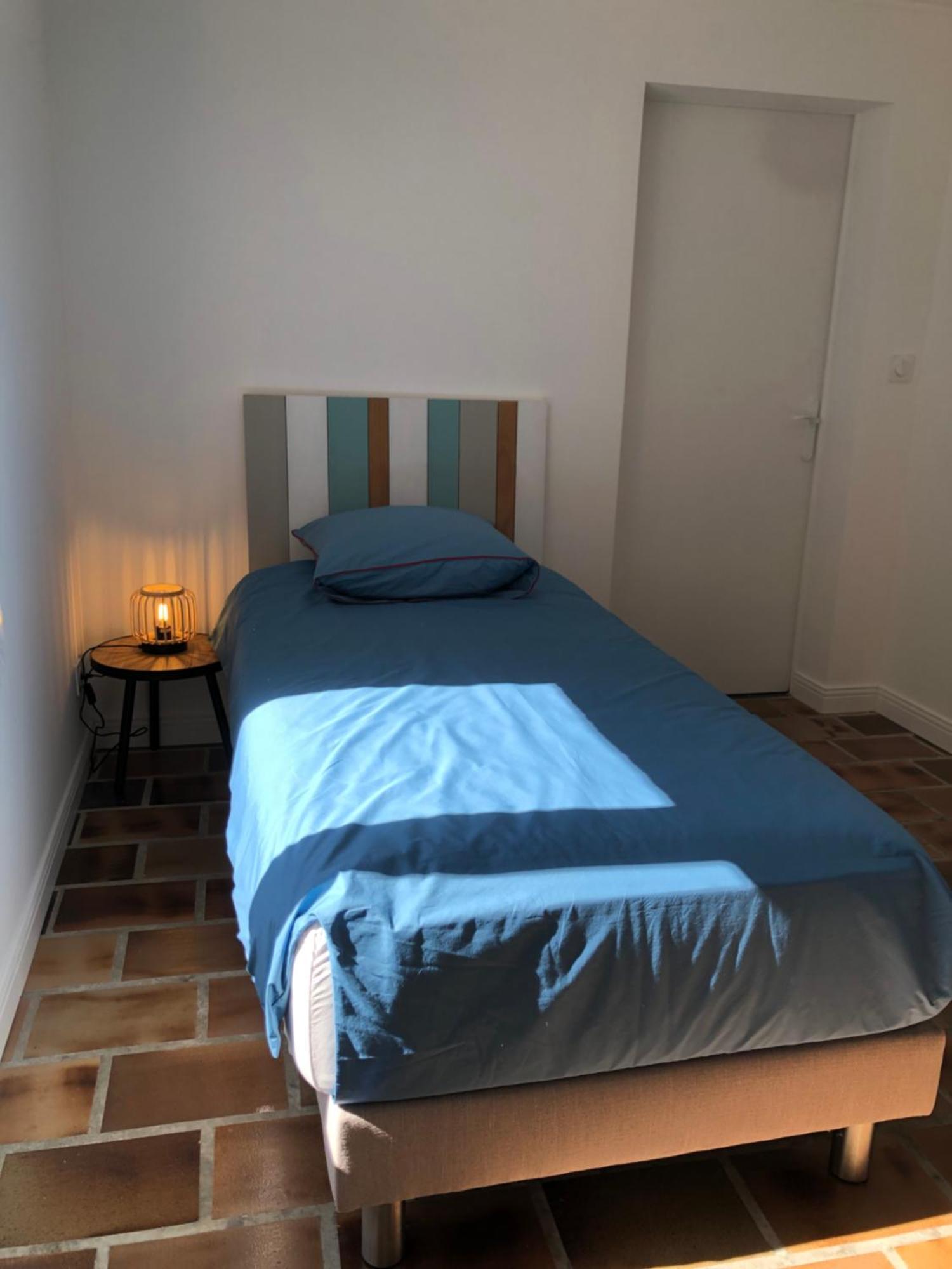 Gite En Provence Dans Grand Jardin Avec Piscine Partagee Cornillon-Confoux Ngoại thất bức ảnh