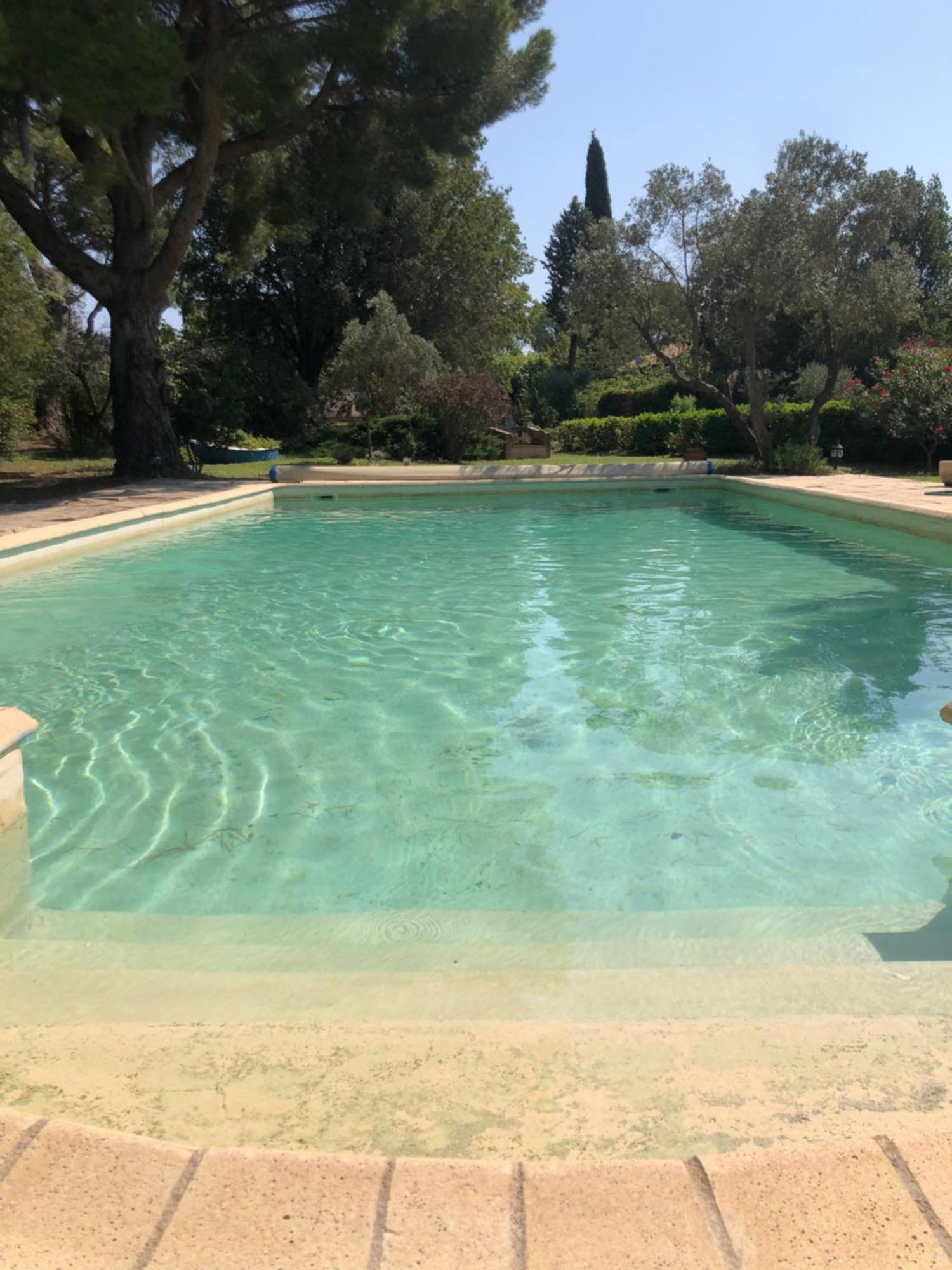 Gite En Provence Dans Grand Jardin Avec Piscine Partagee Cornillon-Confoux Ngoại thất bức ảnh