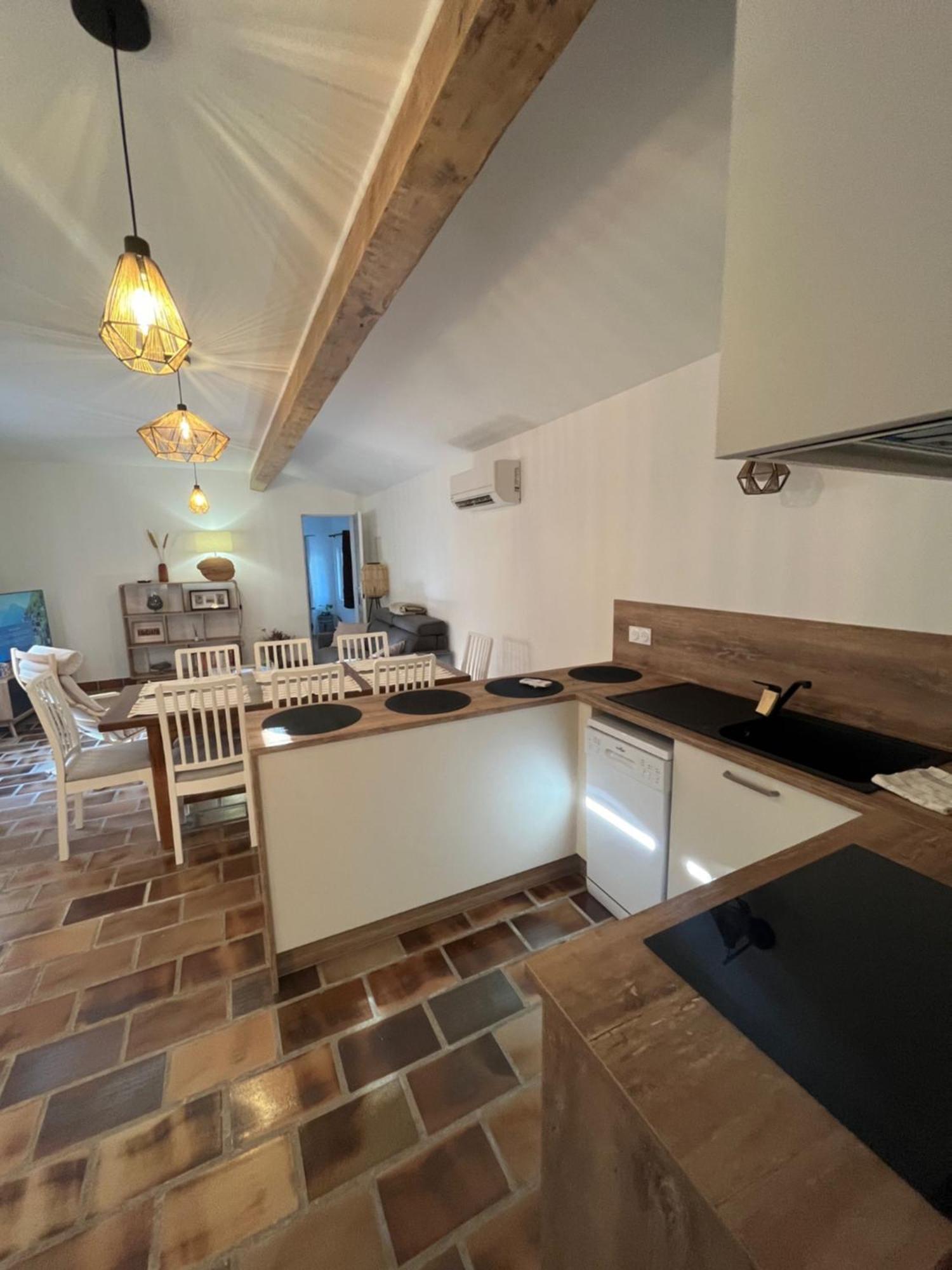 Gite En Provence Dans Grand Jardin Avec Piscine Partagee Cornillon-Confoux Ngoại thất bức ảnh